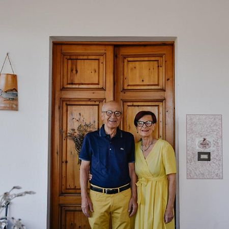 B&B Margherita Le Fiabe ซานตากาตา เฟลเตรีย ภายนอก รูปภาพ