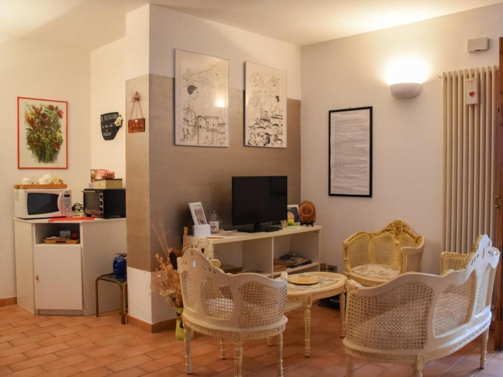 B&B Margherita Le Fiabe ซานตากาตา เฟลเตรีย ภายนอก รูปภาพ